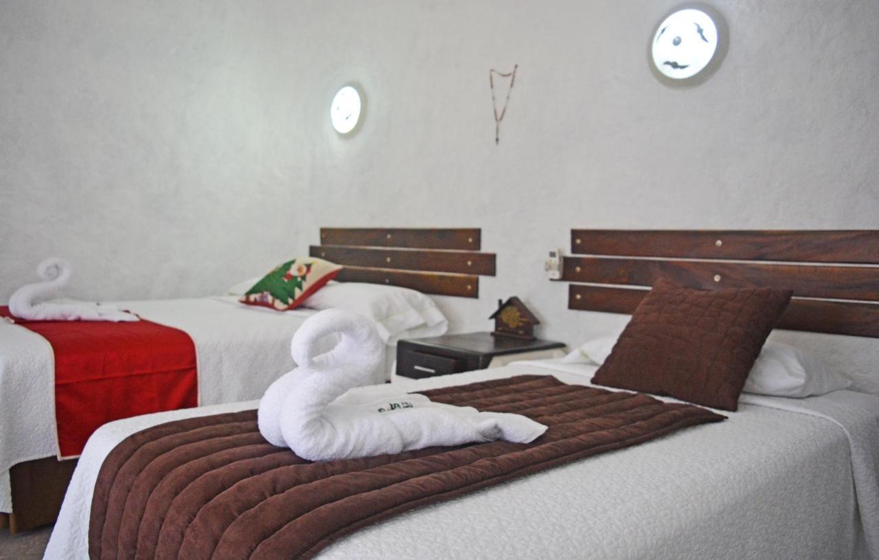 Hostal Cann'S House Puerto Baquerizo Moreno Buitenkant foto